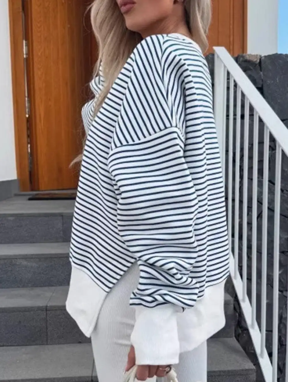 Crew Neck Striped Pullover Sweatshirt