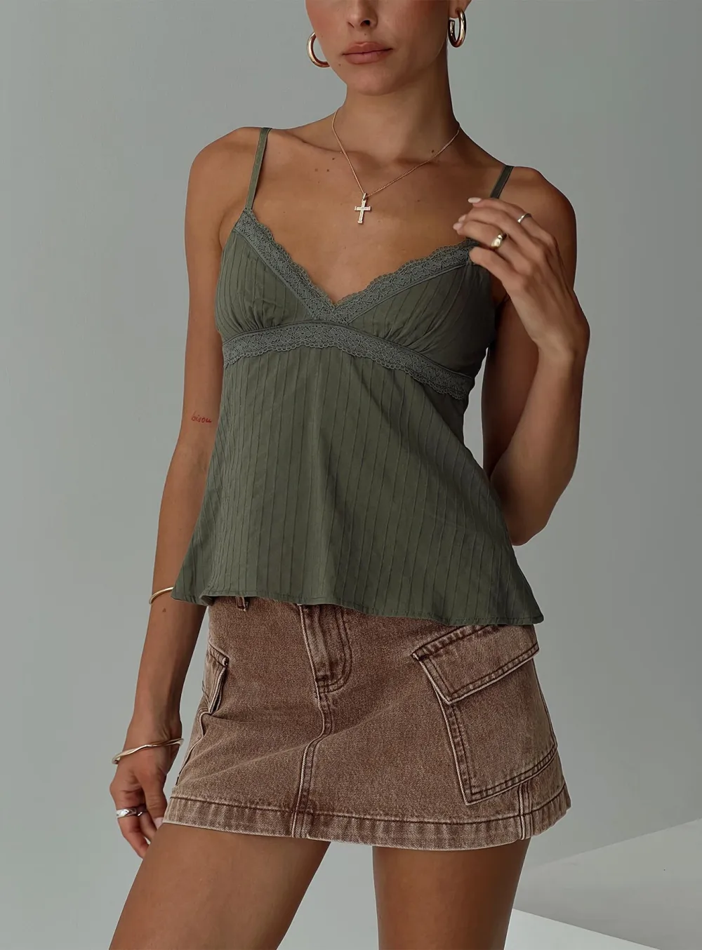 Lace Trim Sleeveless Top