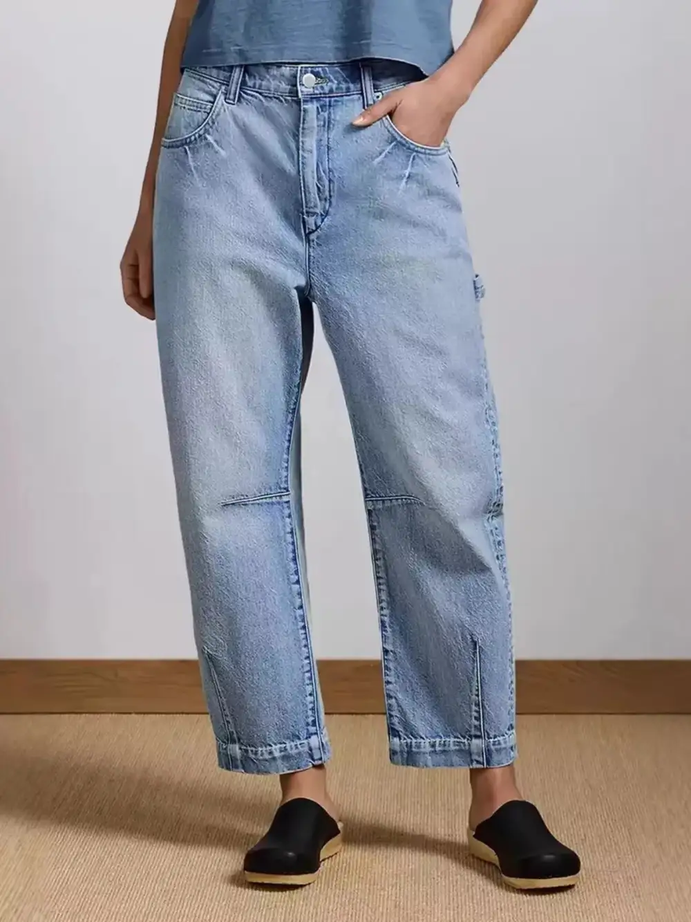 Sharp Wide Leg Washed Denim Jeans