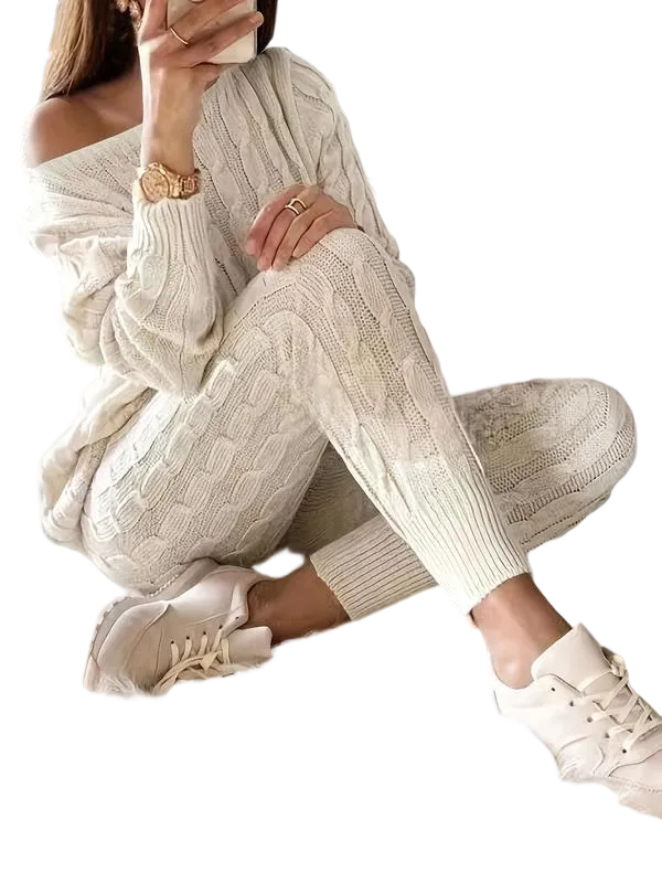 Women's Solid Sweater & Pants Set