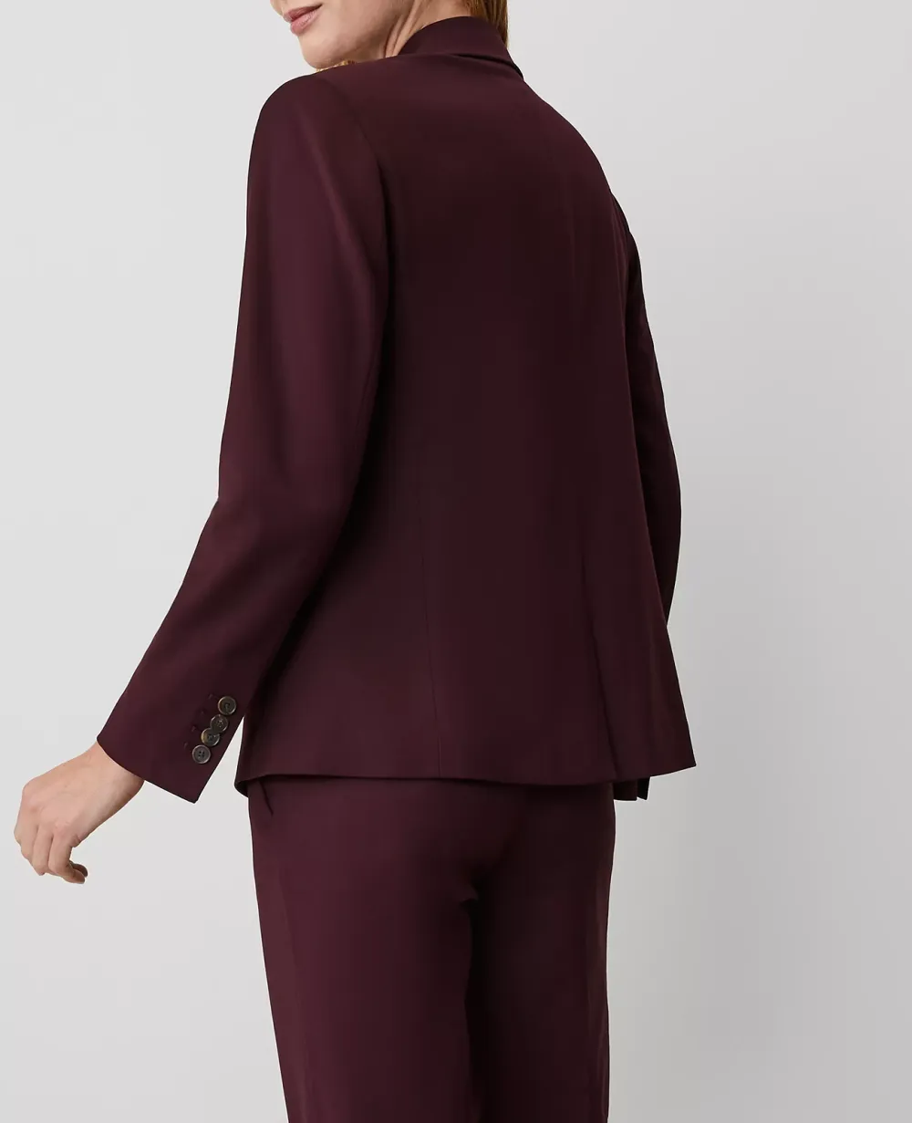 The Notched One Button Blazer In Wool Blend Stretch