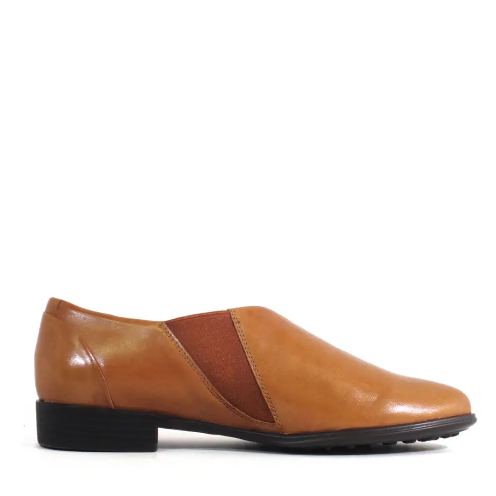 Sleek Leather Flat Loafers