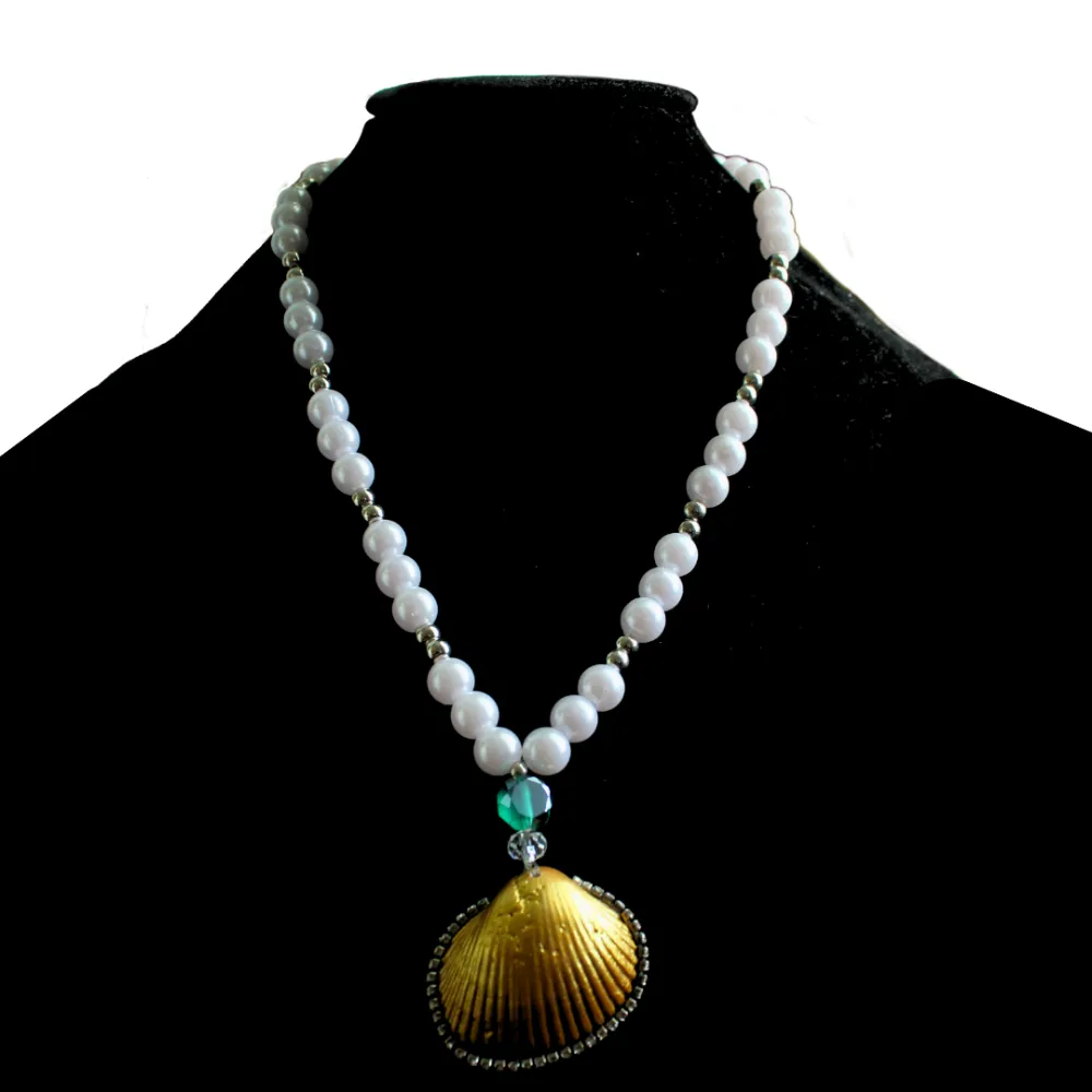 Faux Pearl Rhinestone Embellished Seashell