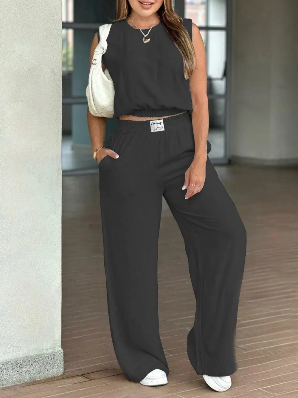 Women's Two-Piece Solid Color Vest And Wide-Leg Pants Set