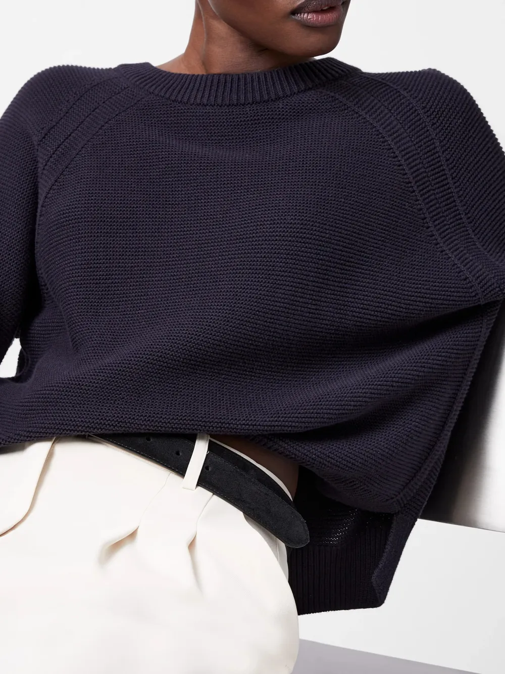 Simple And Versatile Round Neck Commuter Style Sweater