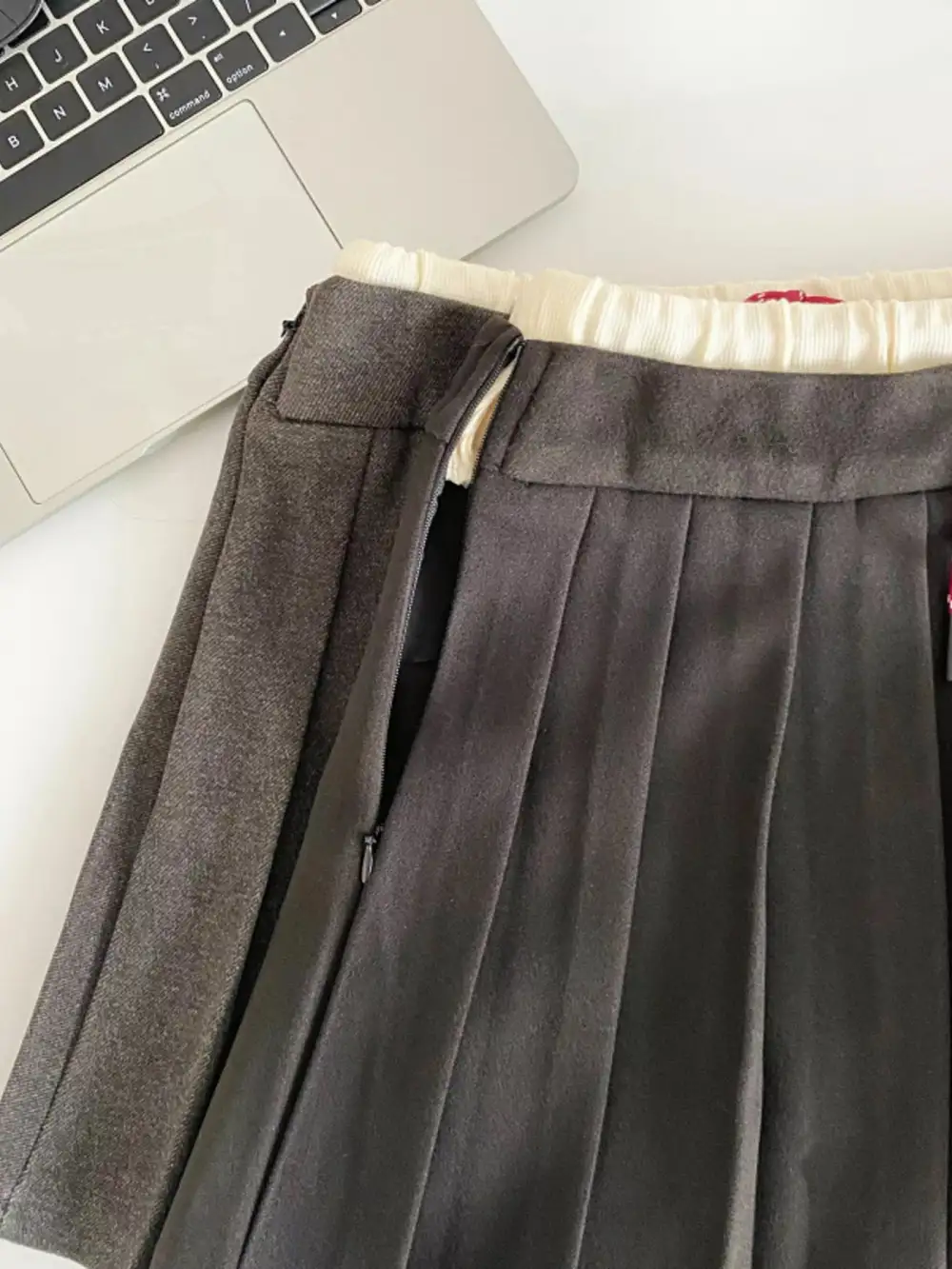 Modern Pleated Mini Skirt