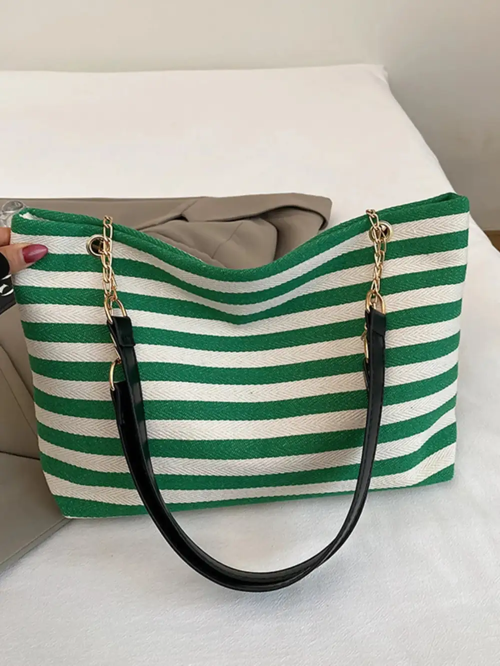 Striped Chain Strap Shoulder Bag