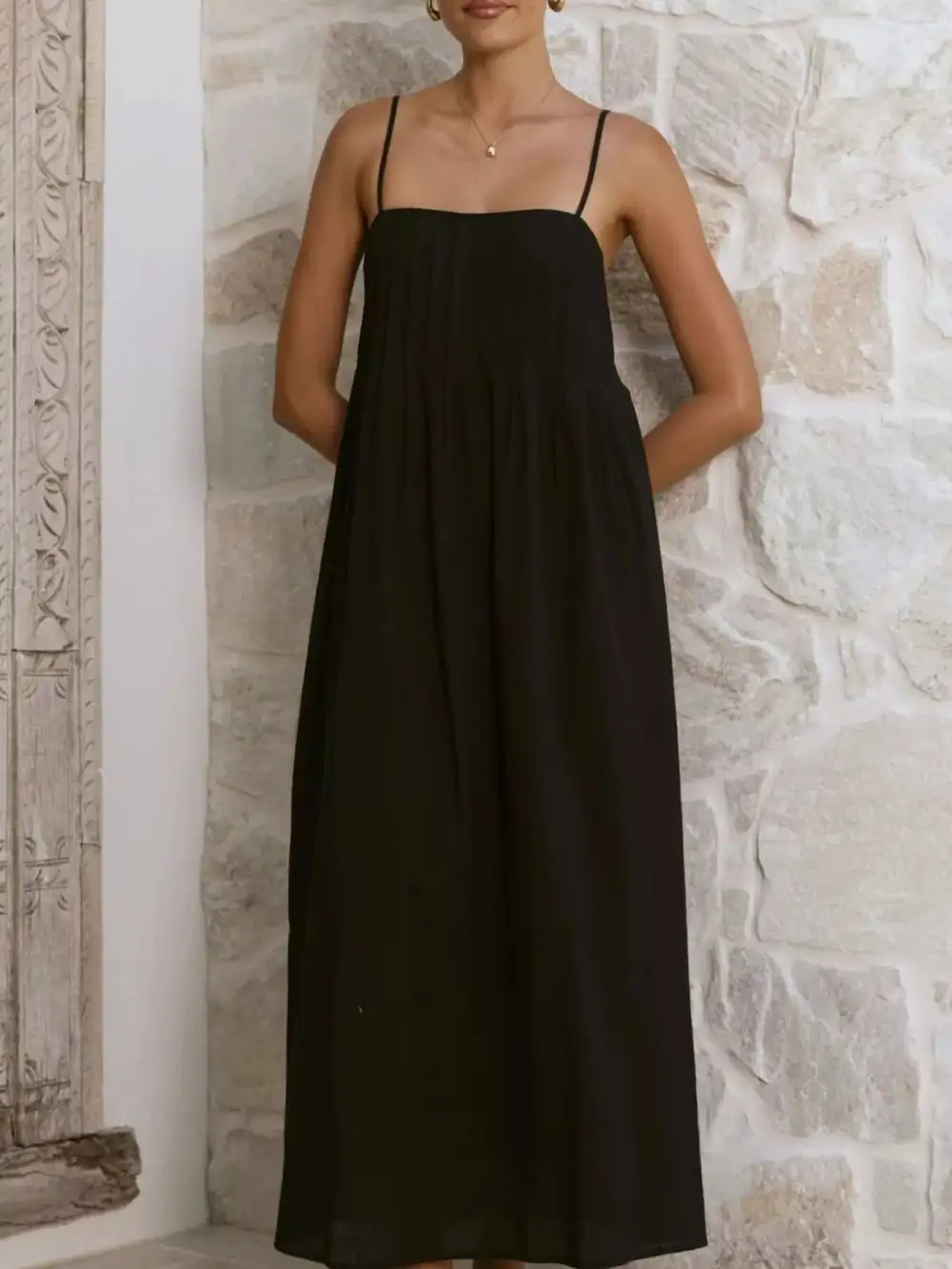 Polished Detail Pleated Midi Dress