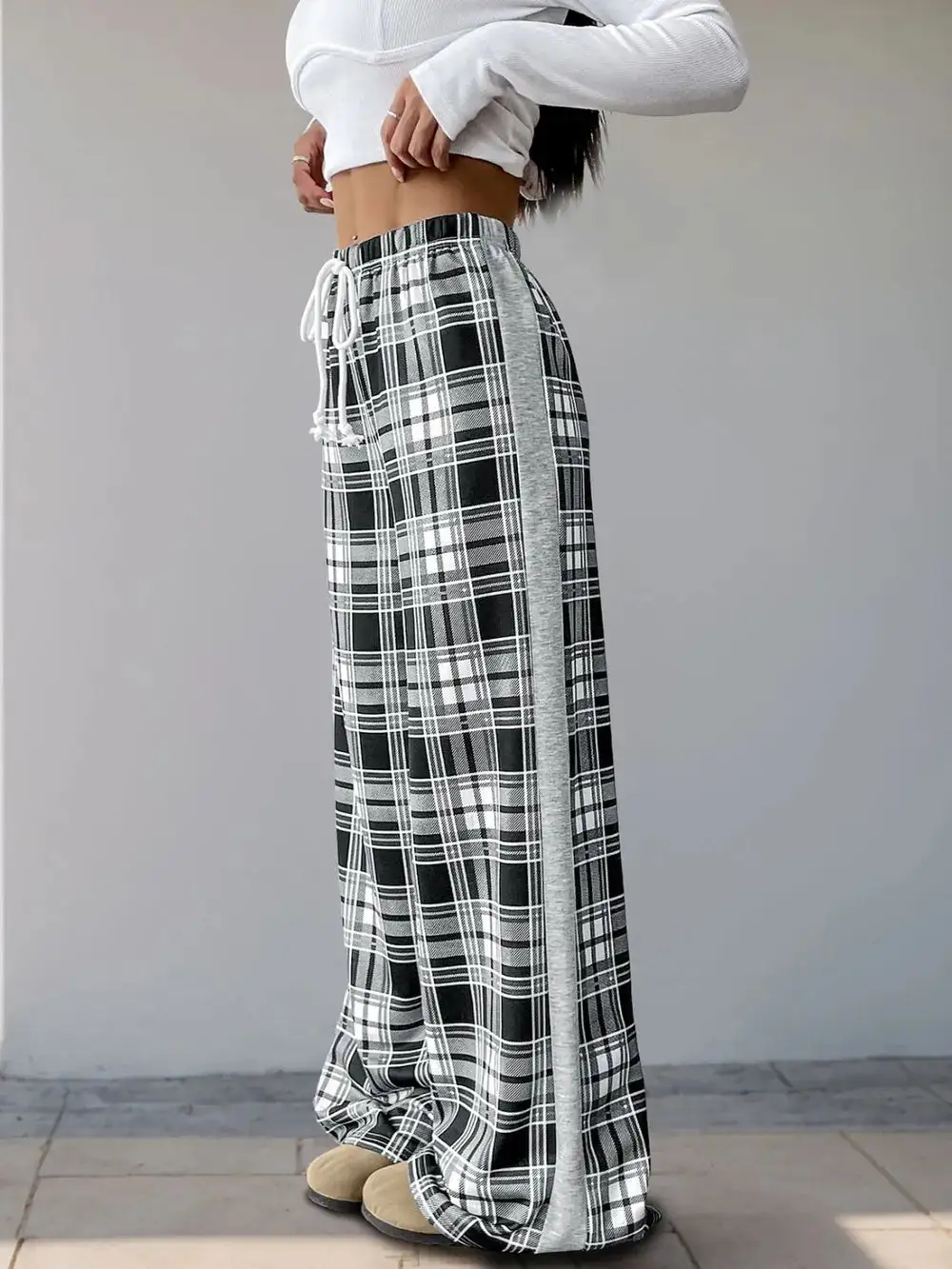 Modern Wide Leg Drawstring Pants