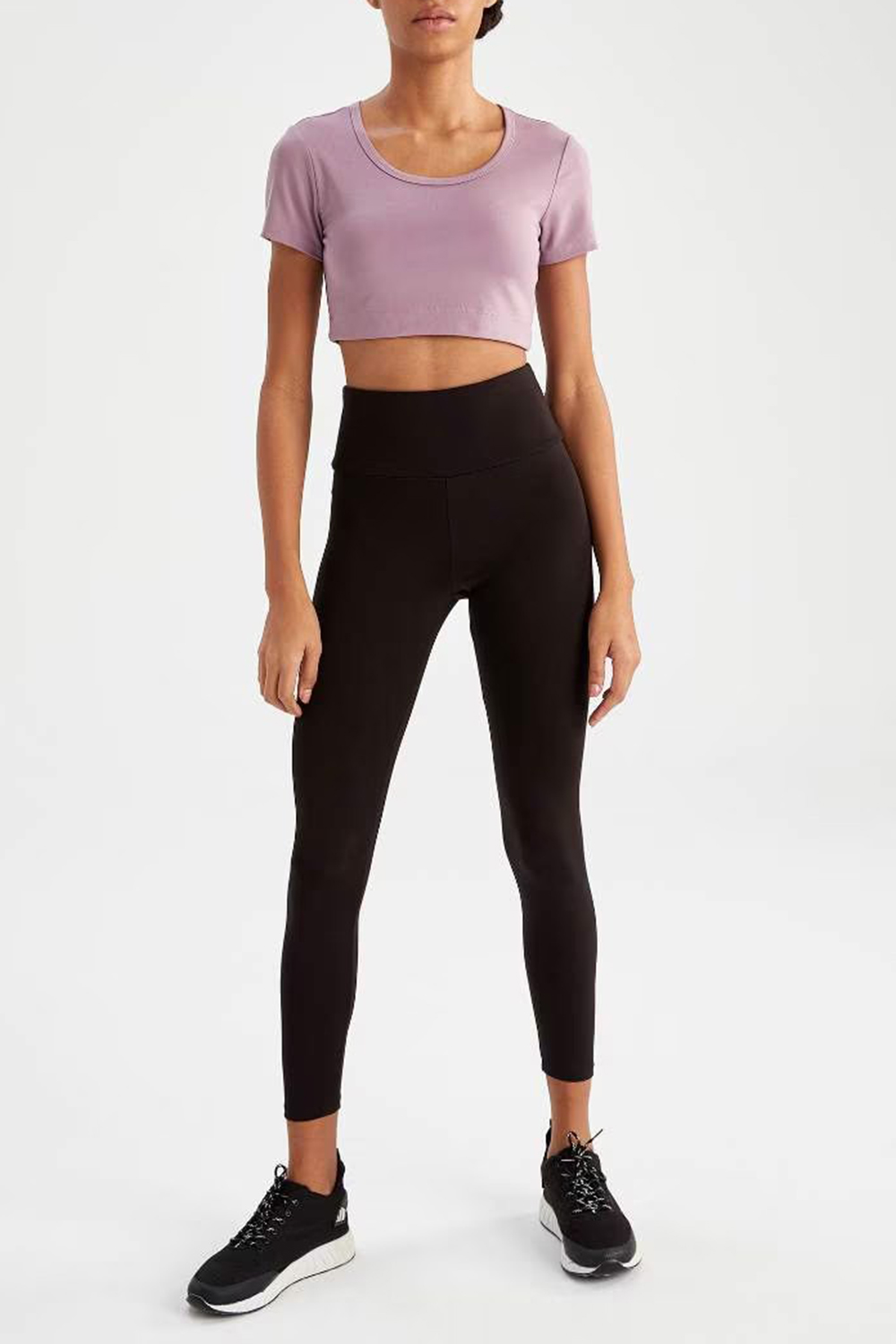 Elegant Crew Neck Solid Color T-Shirt