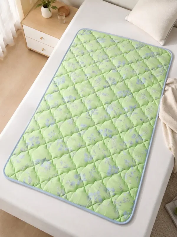 Botanical Eucalyptus Leaf Print Cooling Mat