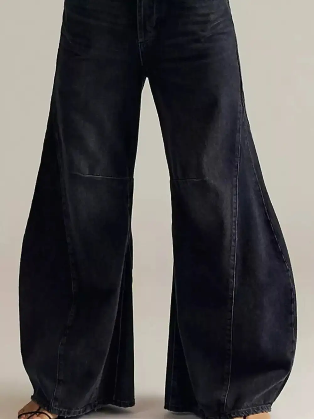 Clean Wide Leg Washed Denim Jeans