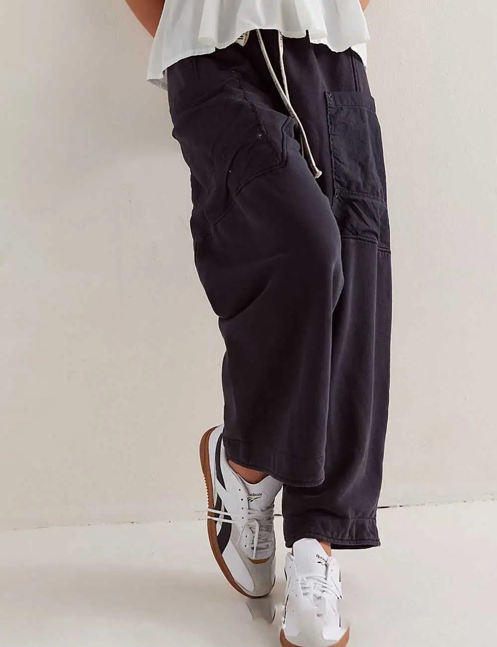 Elastic Waist Drawstring Pocket Straight Leg Denim Pants