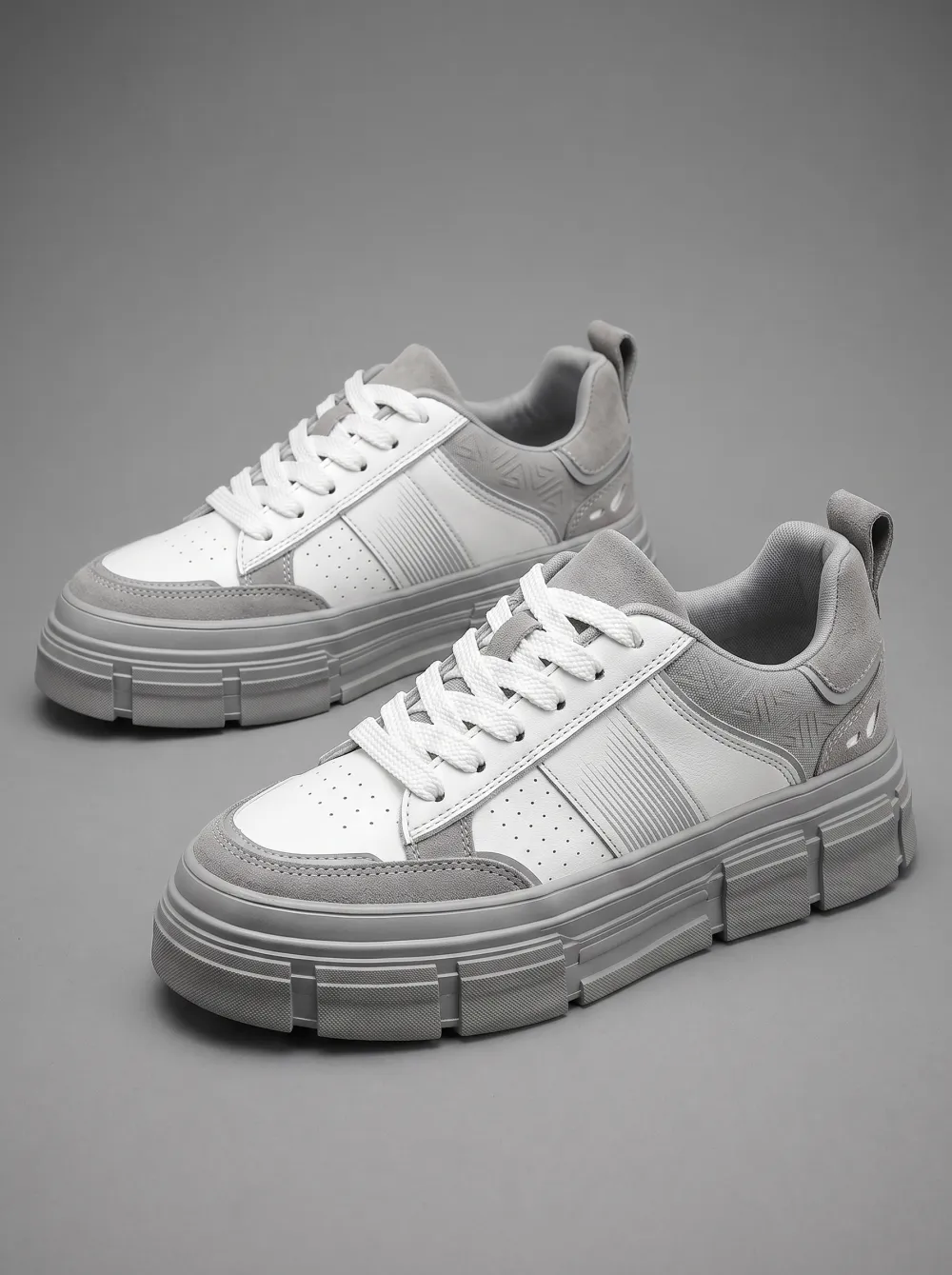 Men's Casual Streetwear Grey White Geometric Pattern Printed Sneakers