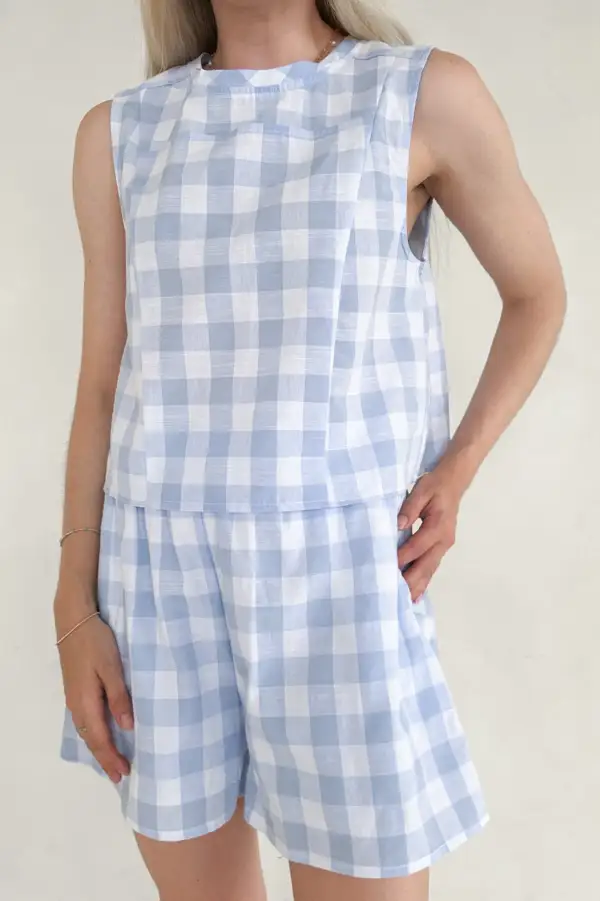 Minimal Gingham Checkered Top