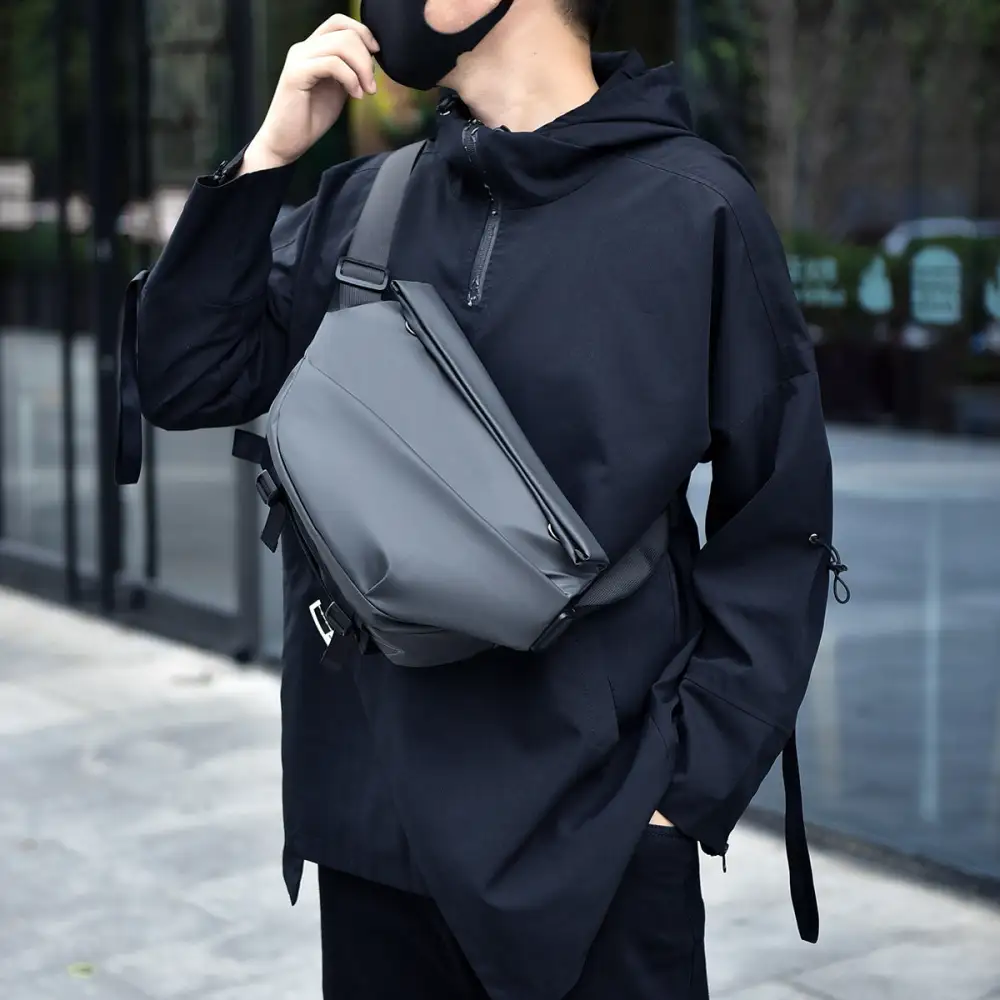 Minimal Structured Handbag