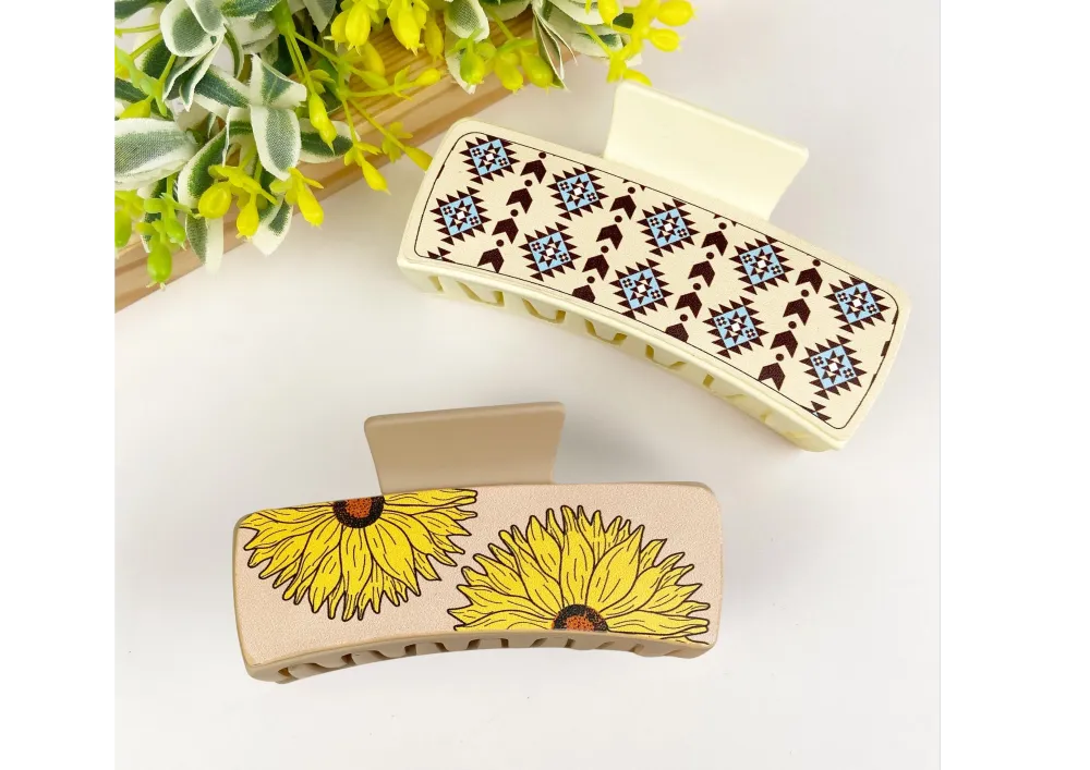Retro Graphic Hair Claw Clip