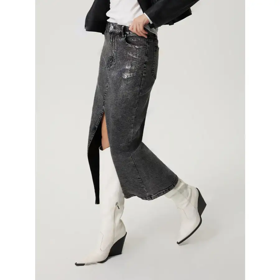 Everyday Slit Midi Denim Skirt with Pockets