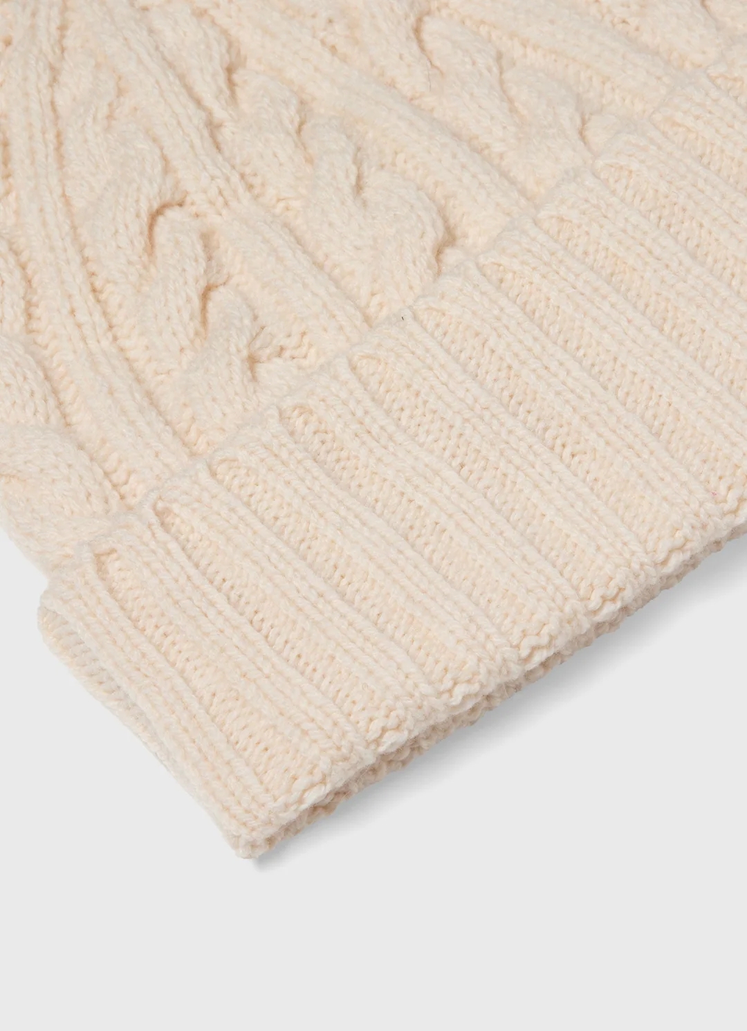 Lambswool Cable Hat - White