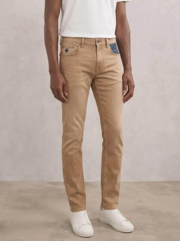 Men's Classic Comfort Pocket Detail Embroidered Stretch Denim Jeans