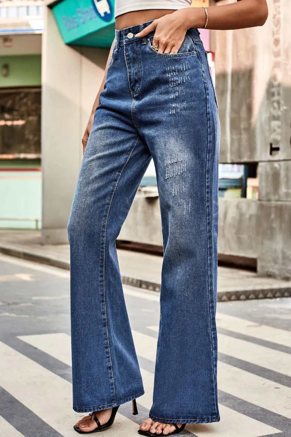 Structured Loose Fit Pocketed Denim Jeans