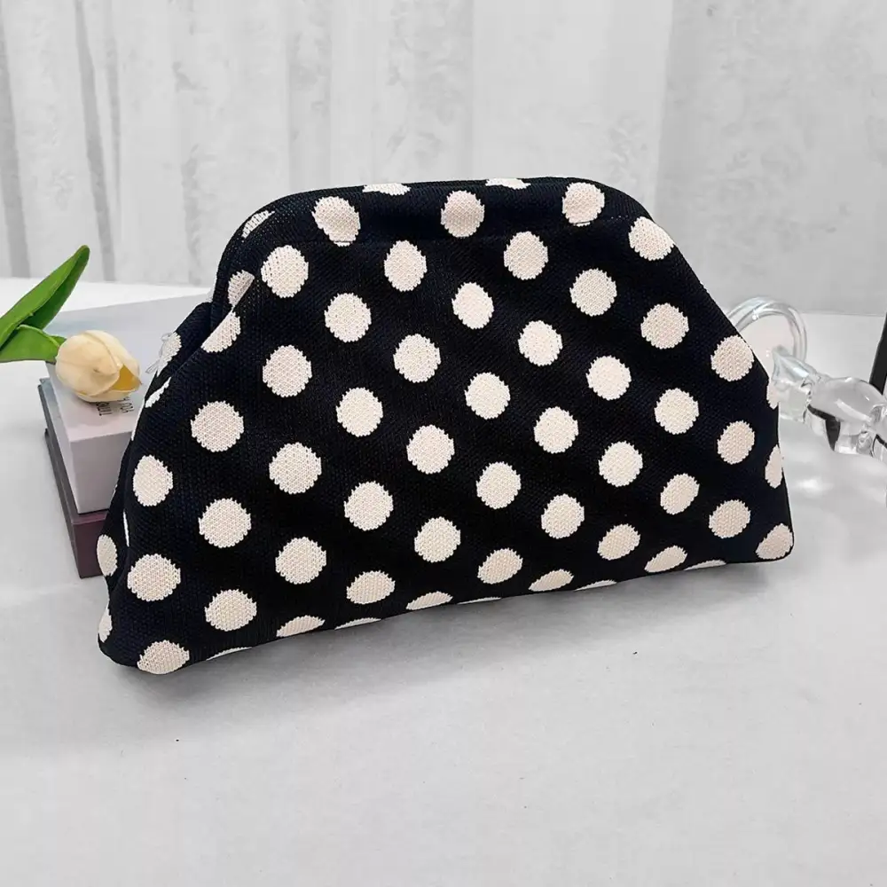 Portable Contrast Knit Clutch