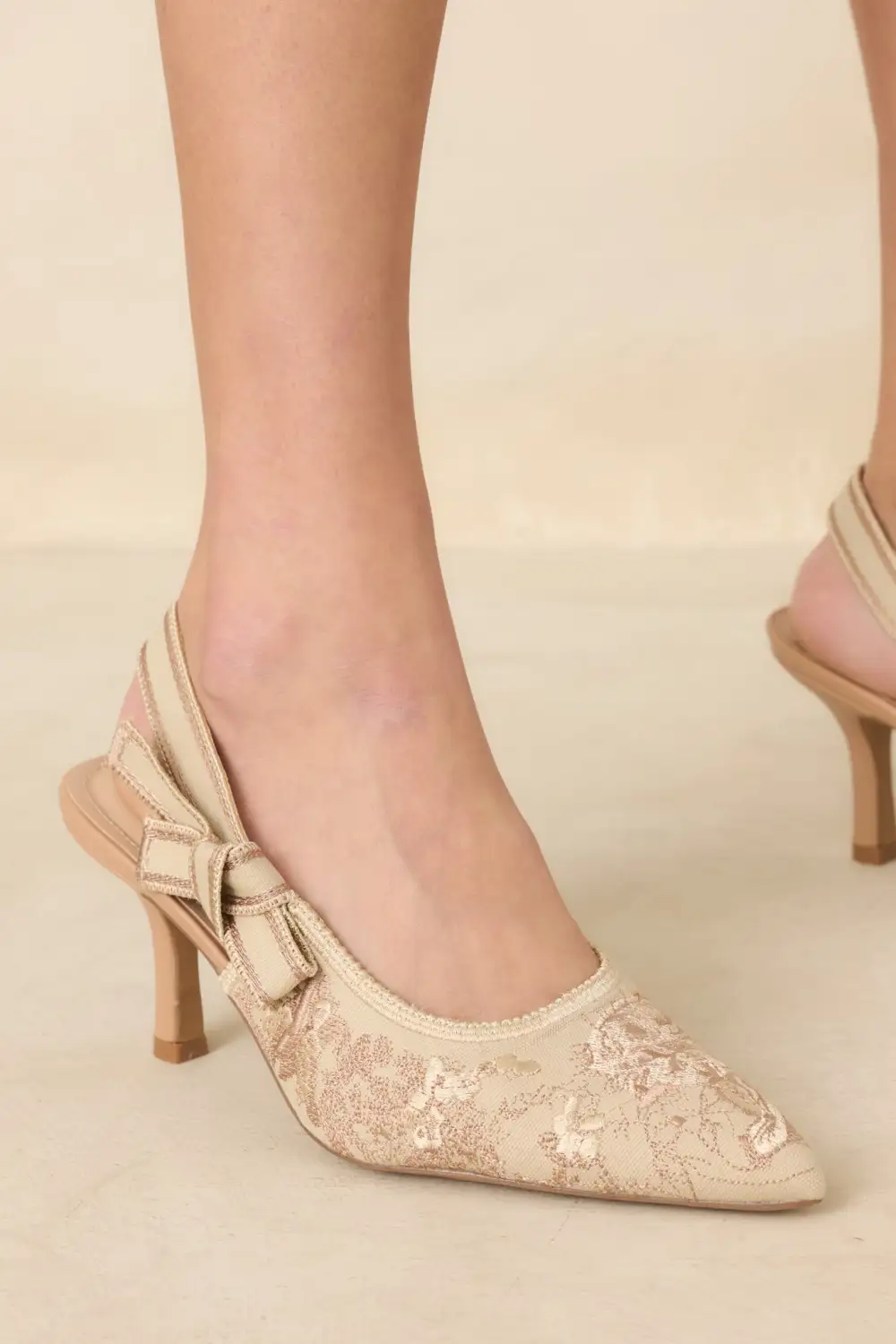 Embroidered Pointed Toe Slingback Slingback Heels