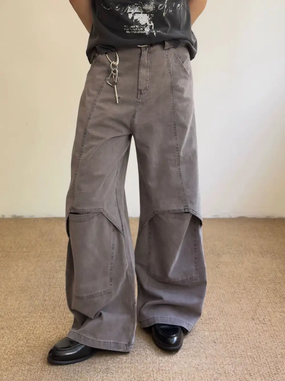 Street-Style Wide-Leg Cargo Pants
