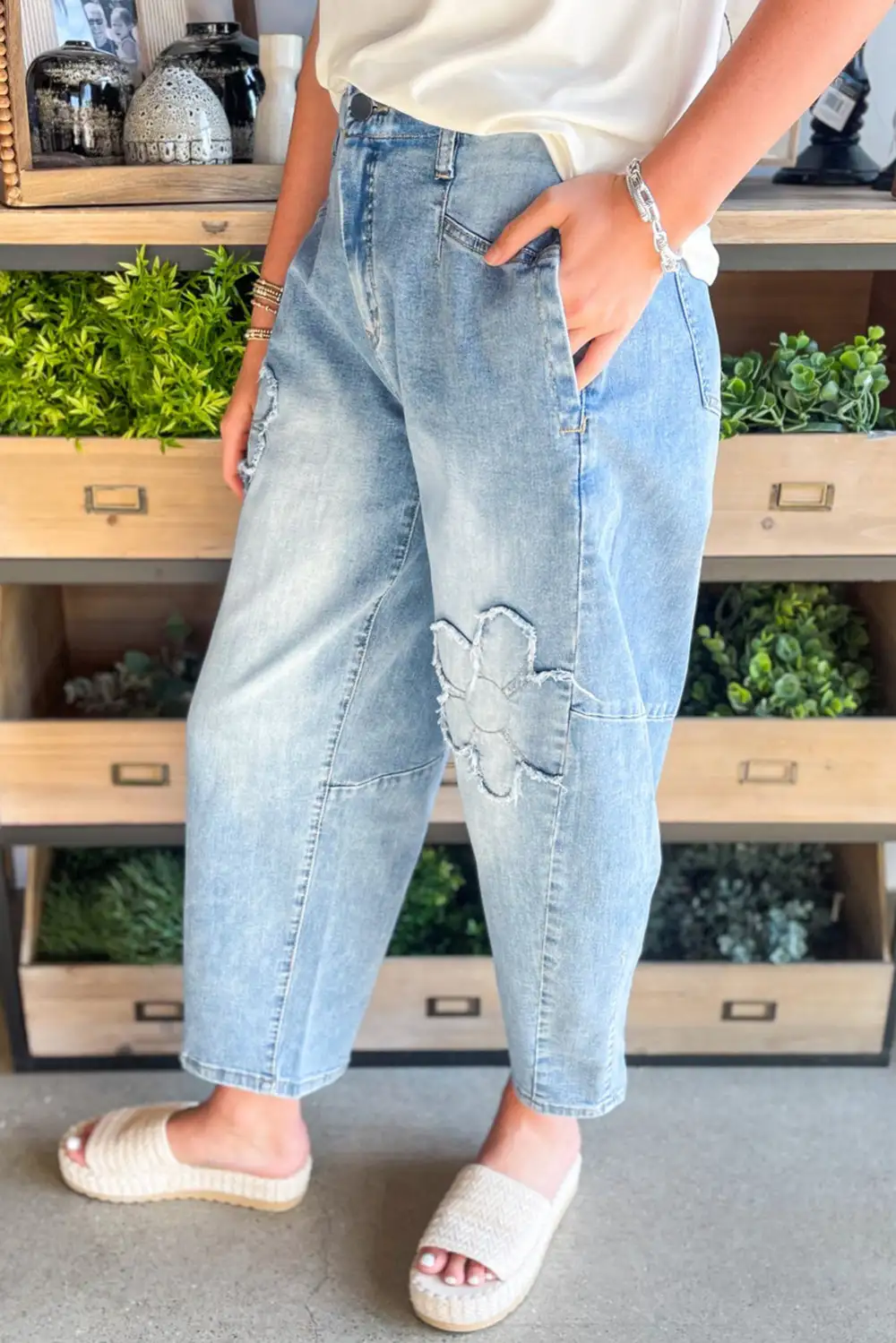 Flower Patched Wash Cropped High Waist Jeans