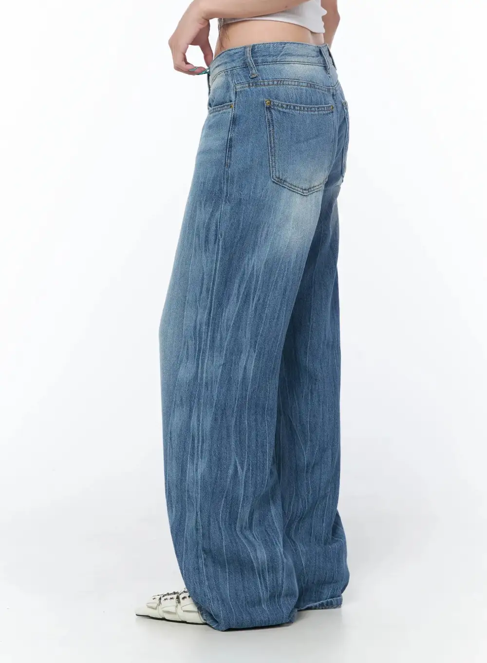 Contemporary Casual Wide Leg Jeans