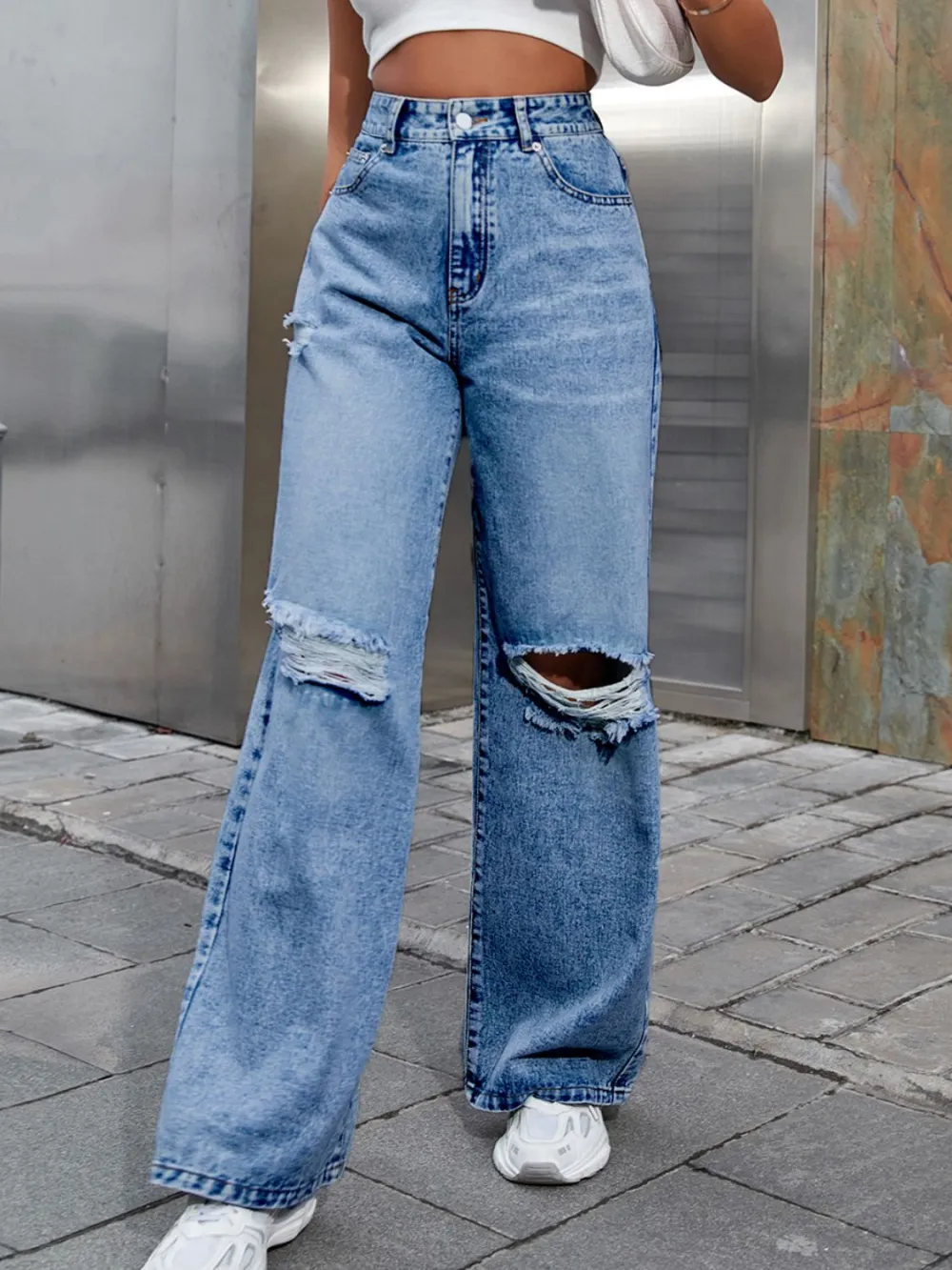 Everyday Wide Leg Distressed Pocketed Denim Jeans