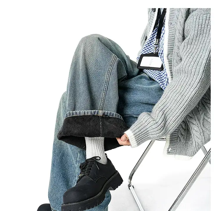 Fade Barrel-Leg Jeans