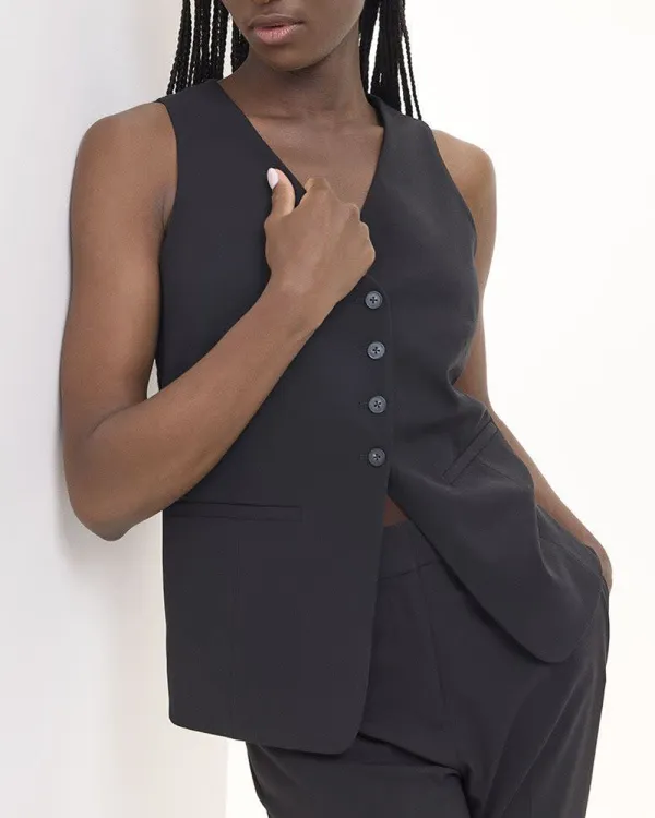 Long Sleeveless Blazer Elegance