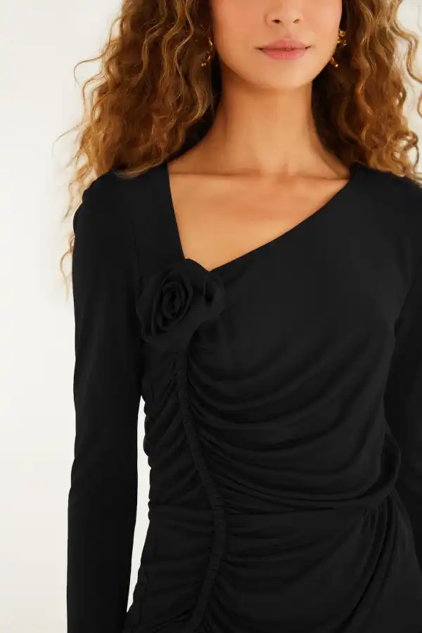Classic Floral Long-Sleeve Blouse