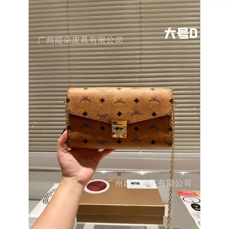 Hobo Shoulder Bag