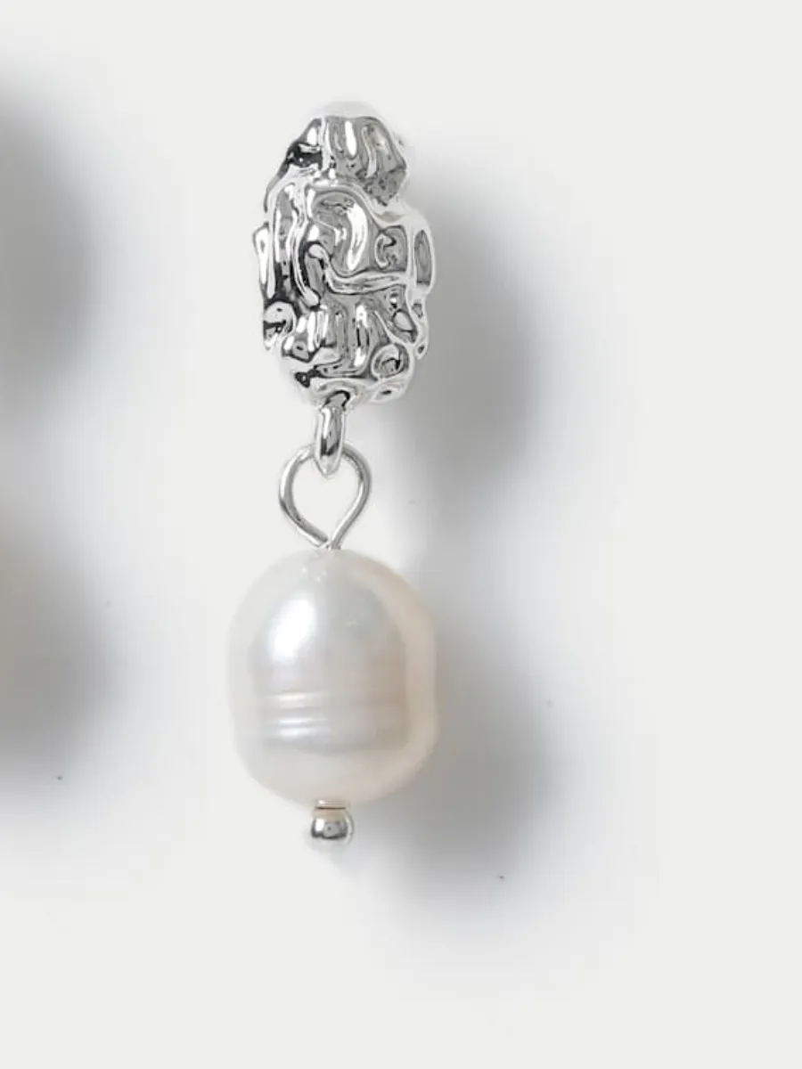 Vintage Pearl Drop Earrings