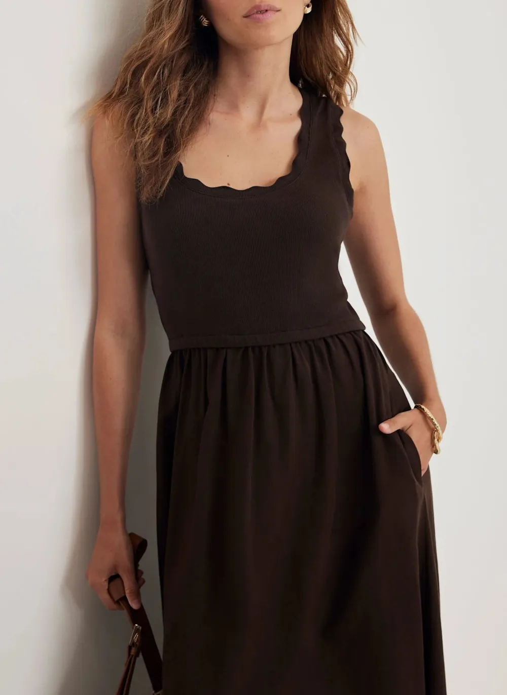 Casual Style Sleeveless Scallop Midi Dress