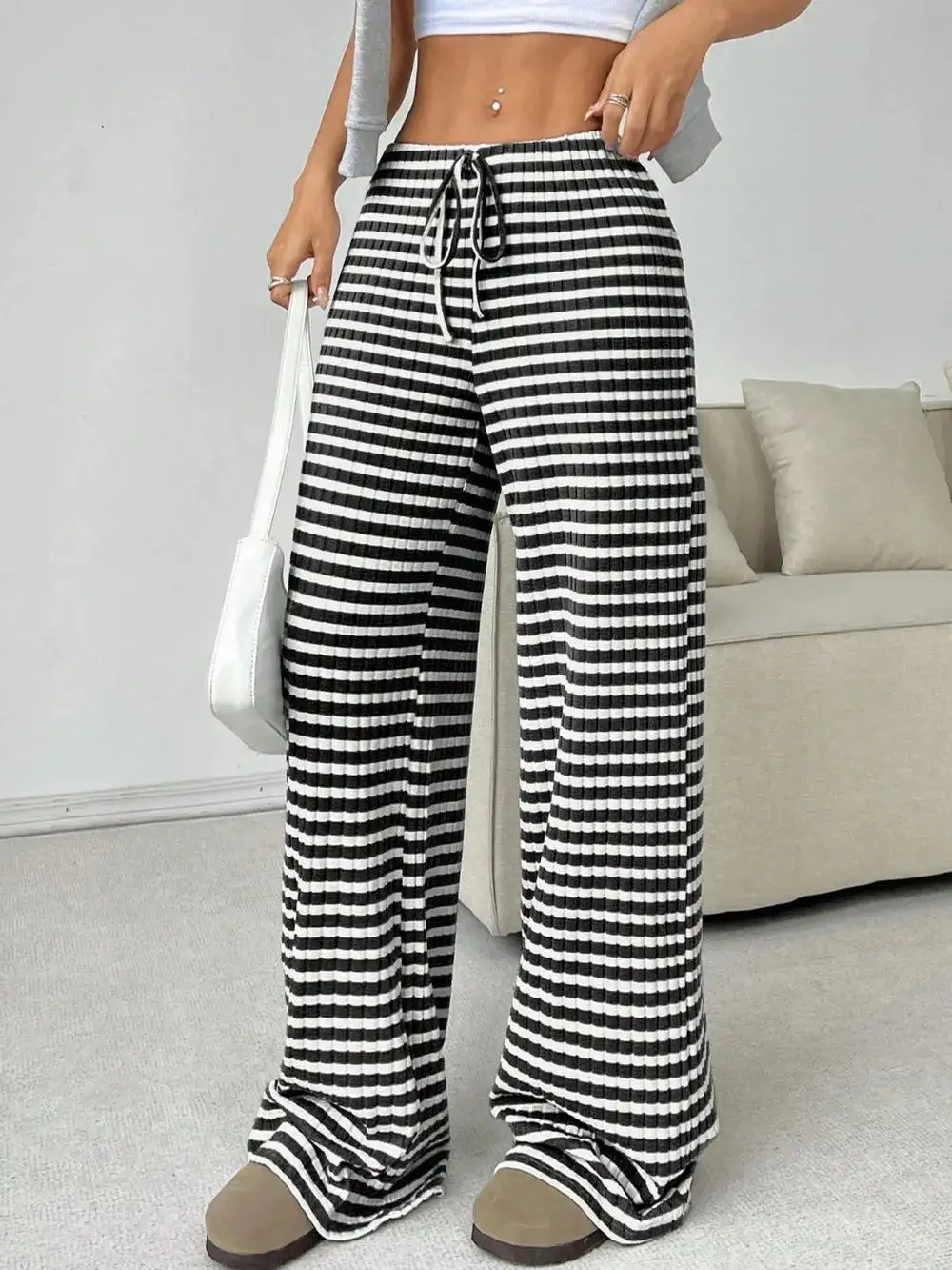 Modern Tie Waist Tie Detail Pants