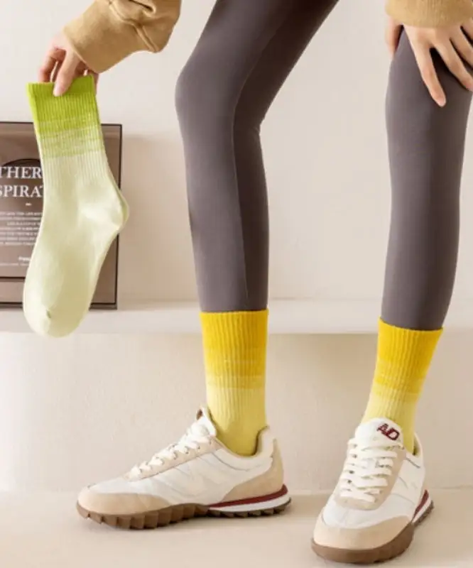 Gradient Mid Calf Socks