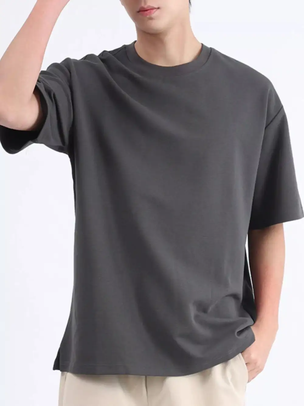Relaxed Men's Round Neck T-shirt