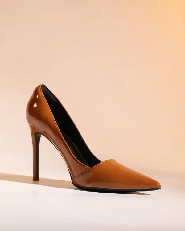 Leather Pumps in Brown