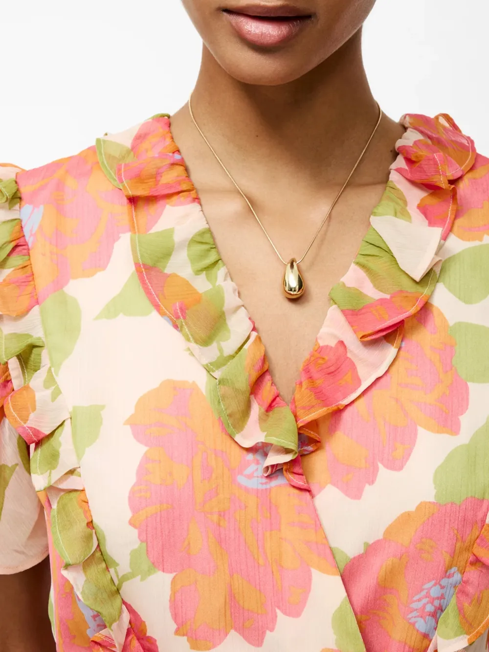 Breathable V-Neck Cropped Top With Ruffled Sleeves