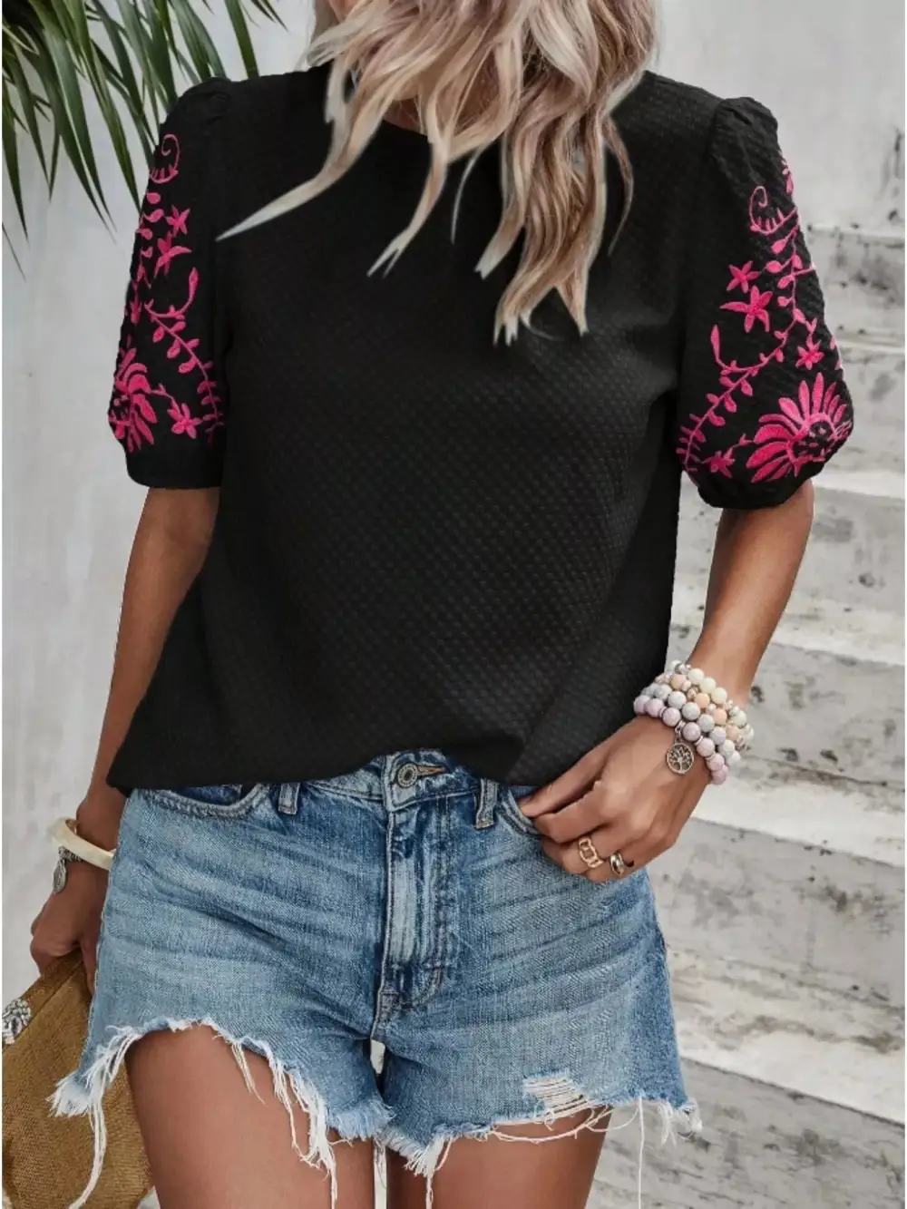 Relaxed Embroidered Puff Sleeve Blouse