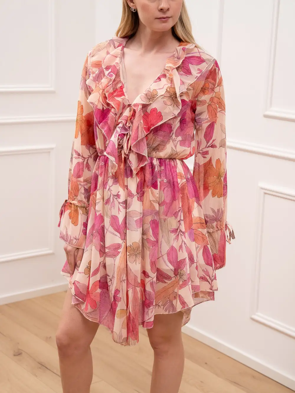 Ruffled V‑Neck Floral Print Long‑Sleeve Dress