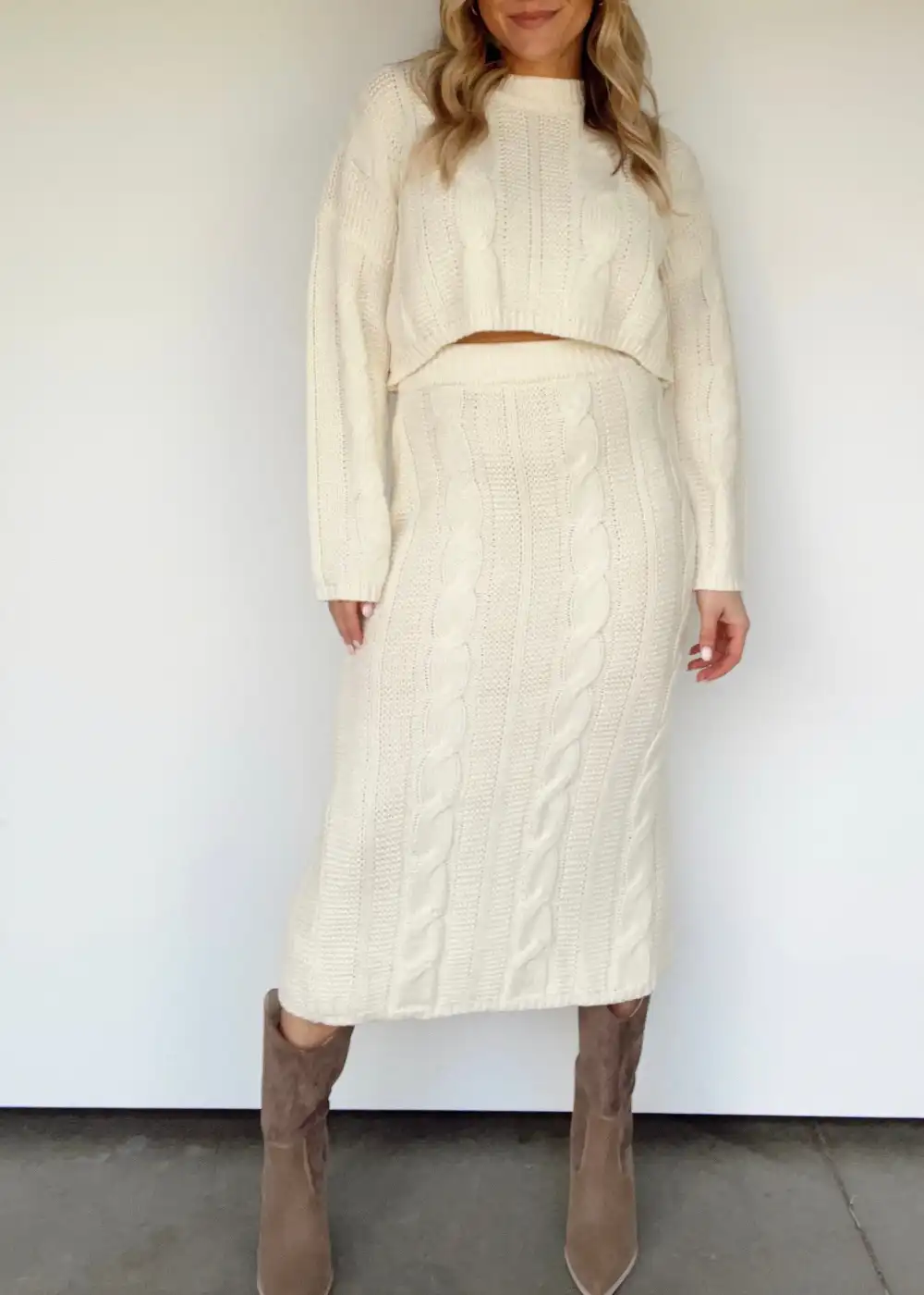 Knit Elastic Waist Slit Detail Skirt