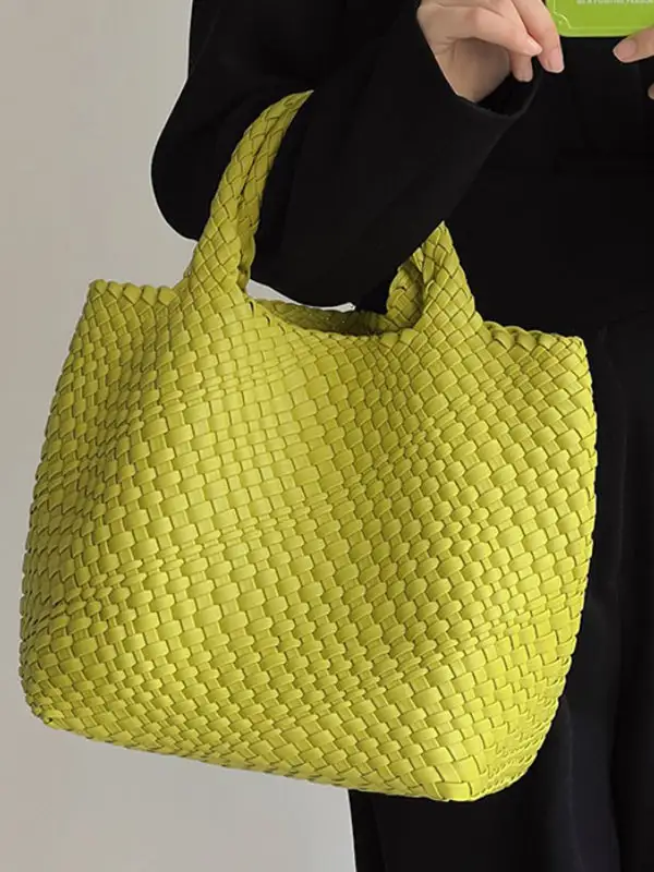 Polished Woven Vintage Shoulder Bag