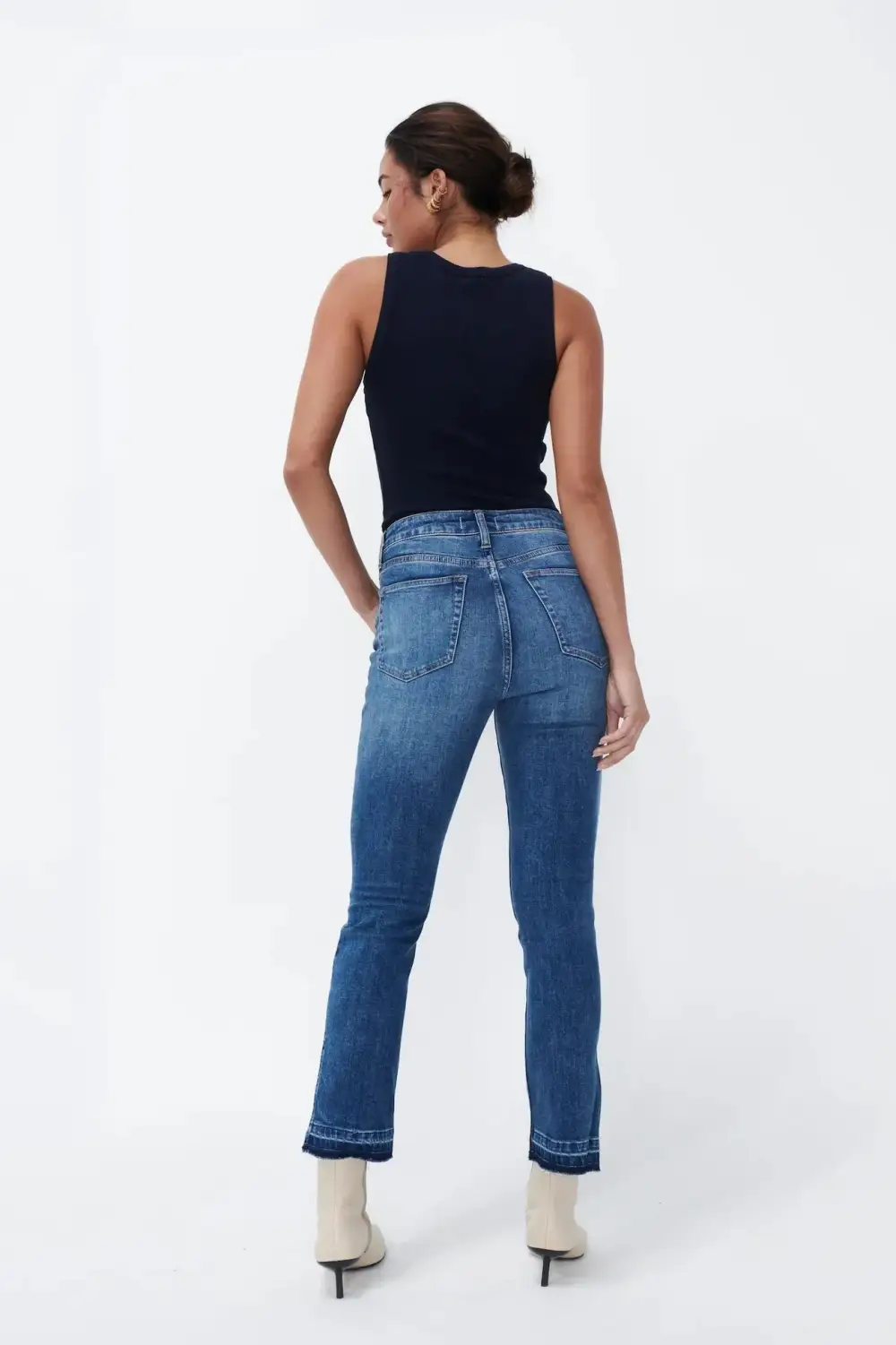 Kyle Jeans In Mid Wash
