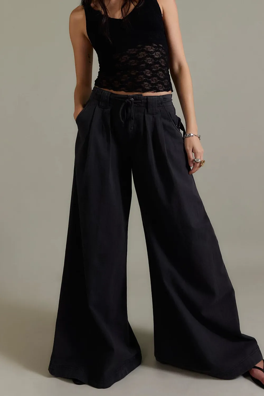 Women's Modern Ease Wide Leg Trousers