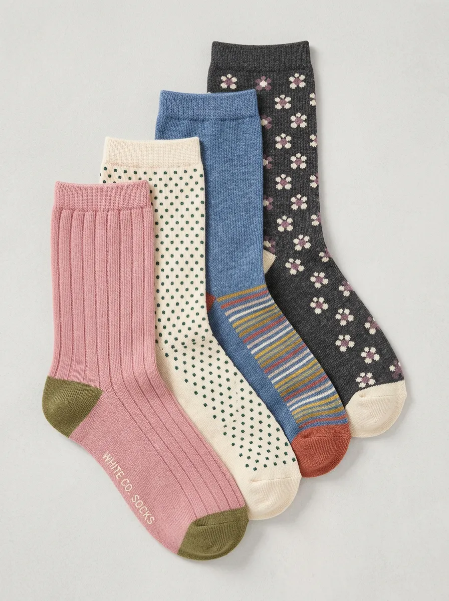 Easy-Wear Floral Striped Profile Women's Four Pair Socks