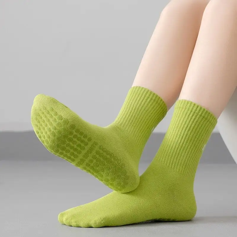 Breathable Moisture Wicking Sports Socks